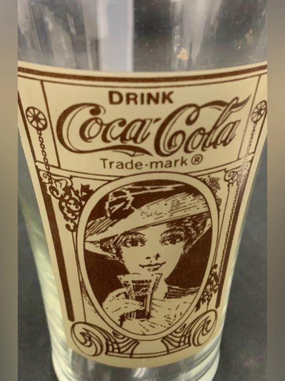 Coca Cola Set Of 6 Vintage Logo Flair Glass Cups Iconic Design Collectible